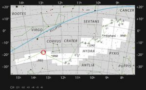 Położenie na mapie nieba galaktyki NGC 4993. Jest ono znakomicie zbieżne z kierunkiem nadejścia do nas sygnału GW170817. Źródło: ESO/IAU/S&T.